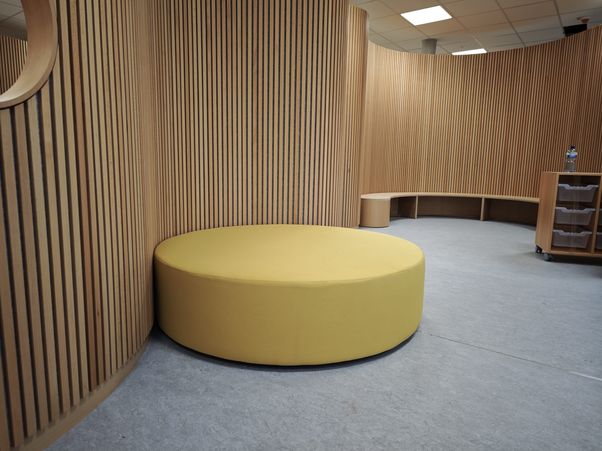Individueller Sitzhocker mit Stoffbezug - Made in Germany von BAS-MOBILIAR Bielefeld